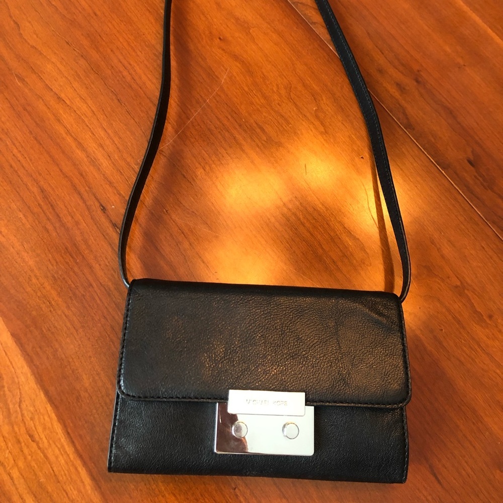 Michael Kors Cross Body Black